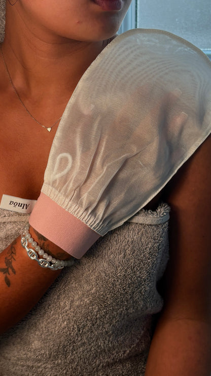 The Silk Exfoliating Glove
